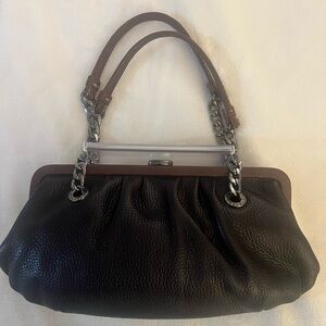 💚 Michael Kors Small / Black
Chain Shoulder Bag / Brown
Leather🩷